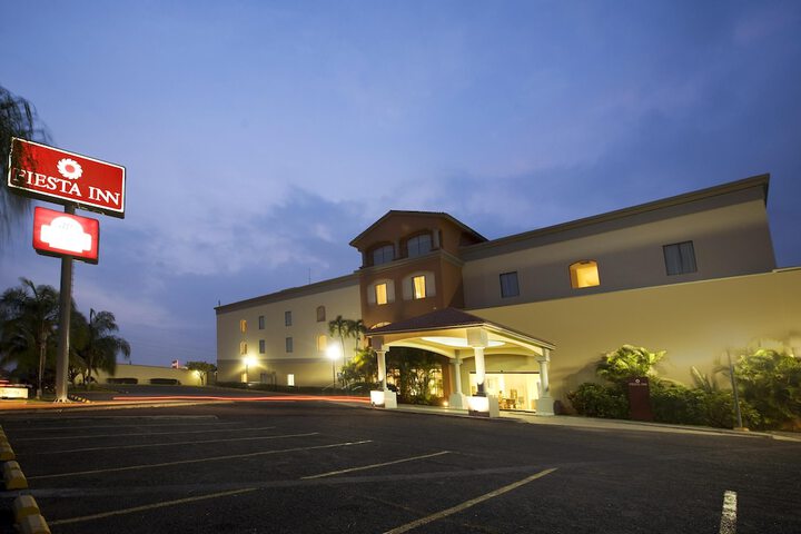 Hotel 32 of 34