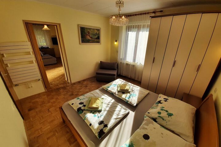Room 3 of 35