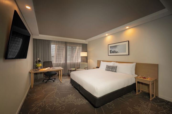 Room 3 of 53