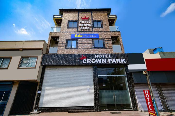 FabHotel Crown Park
