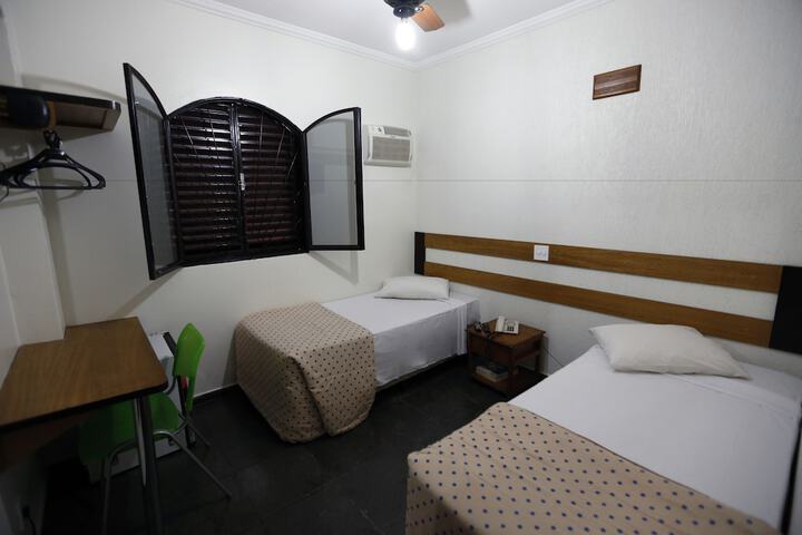 Room 7 of 34