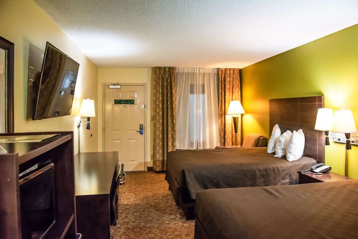 2 Double Beds (17 of 17)
