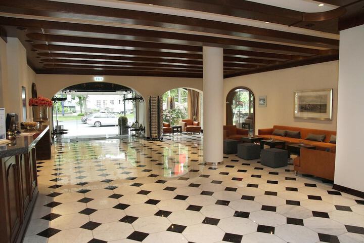 Hotel Lobby