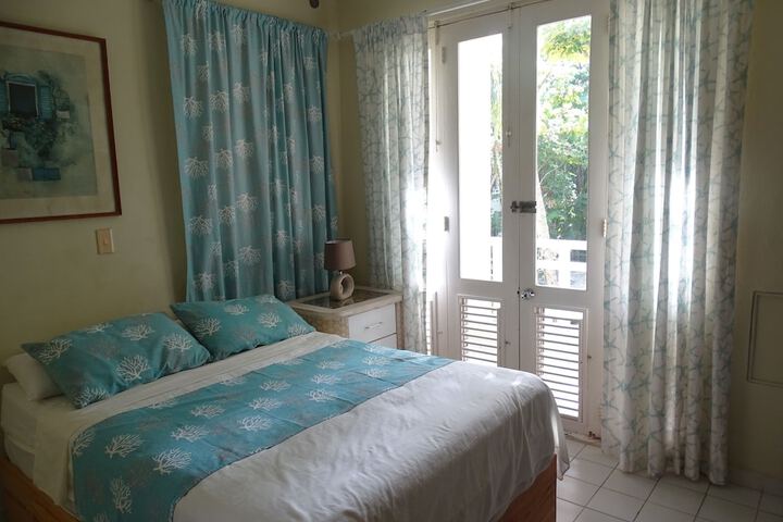 Room 4 of 101