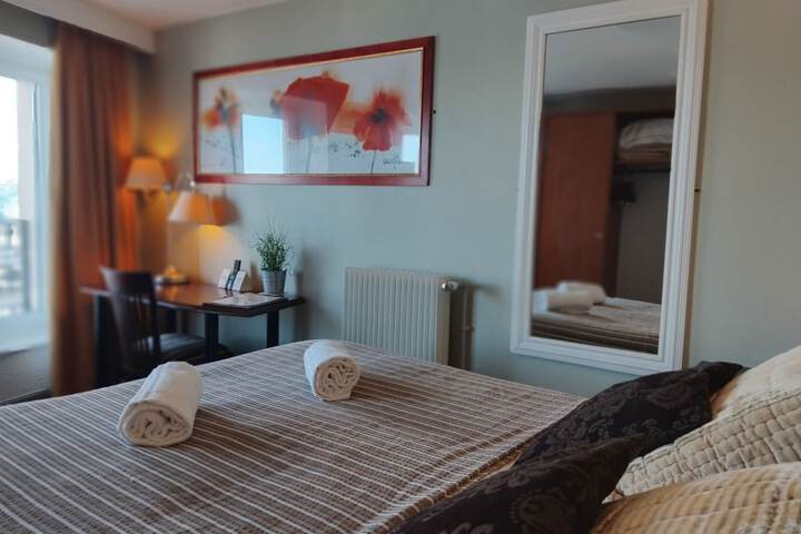 Room 27 of 116