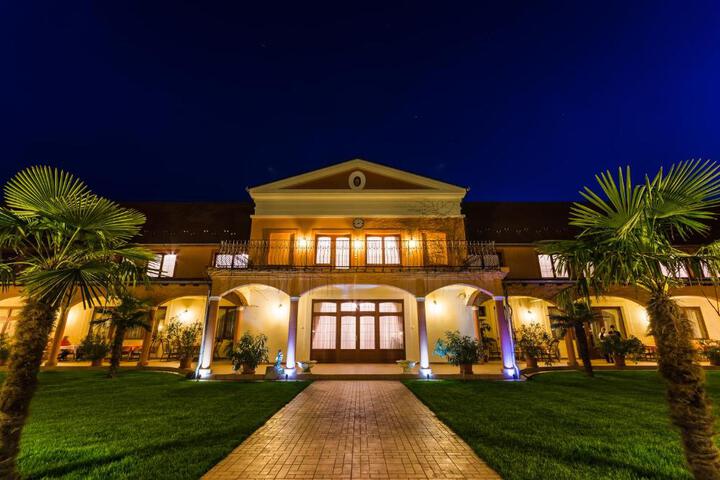 Vinum Hotel