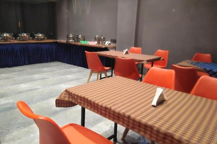 Dining 12 of 12