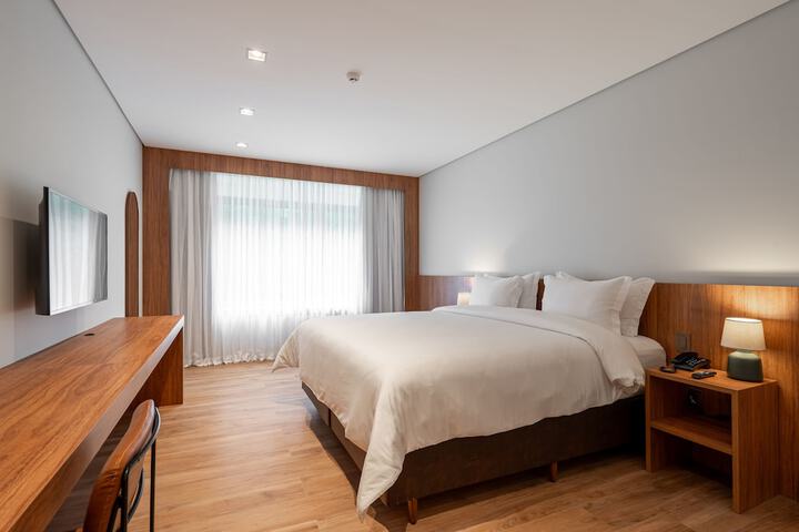 Room 11 of 26