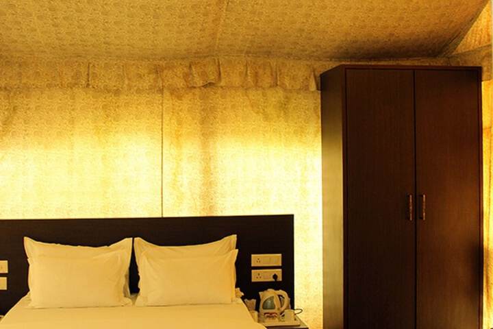 Room 20 of 23