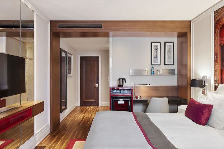 Room 21 of 81