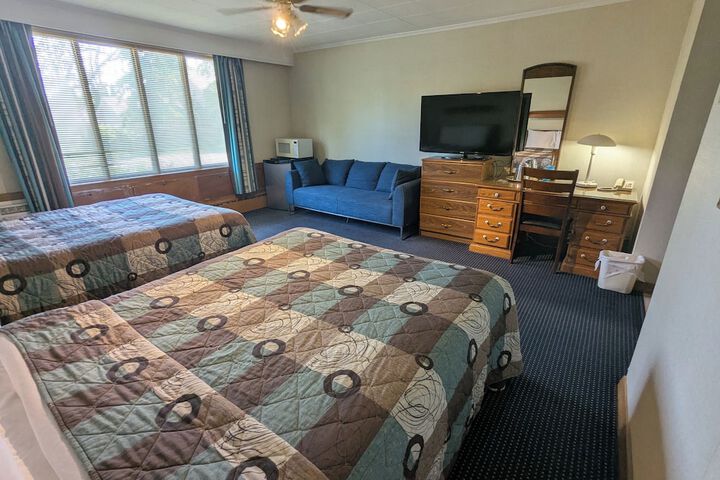 Room 5 of 32