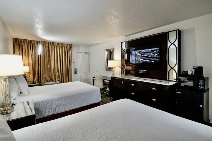 Room 12 of 35
