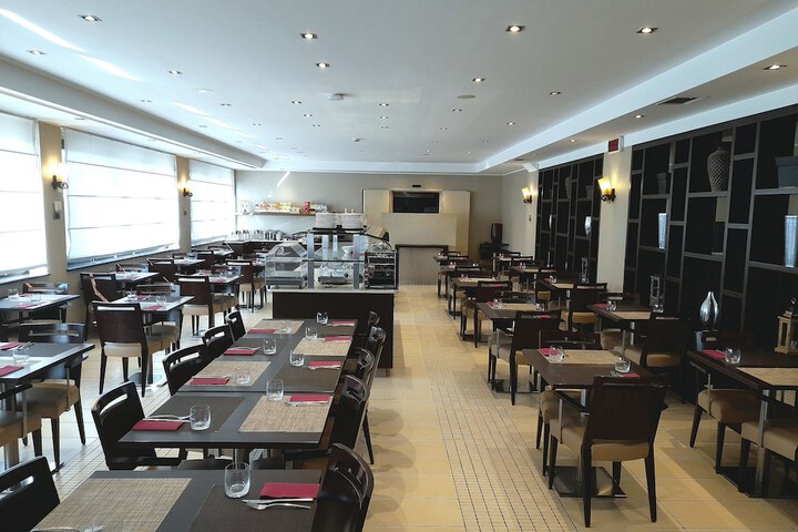 Dining Photos