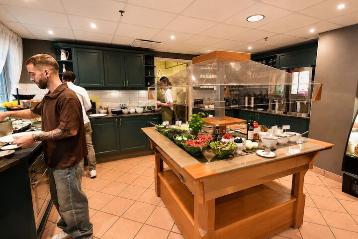 Dining 37 von 38