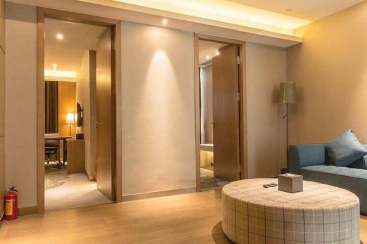 Room 20 of 42