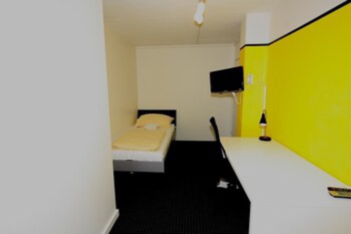 Room 19 of 26