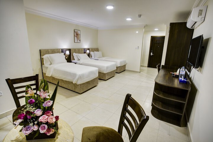 Room 8 of 15