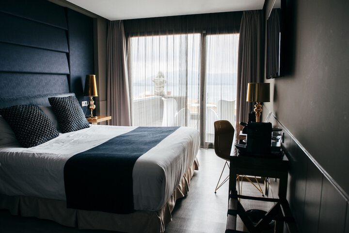 Room 11 of 79