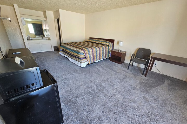 Room 5 of 23