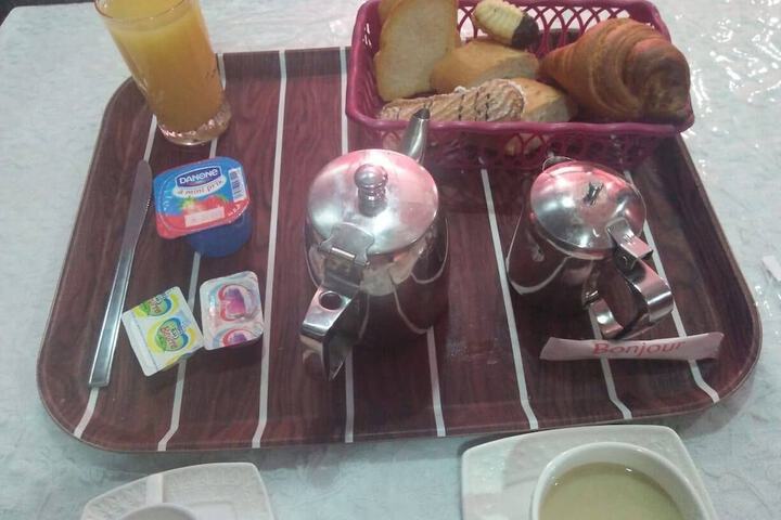 Breakfast/Coffee Service 48 of 62