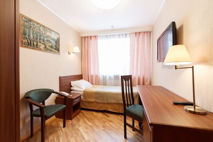 Room 6 of 37