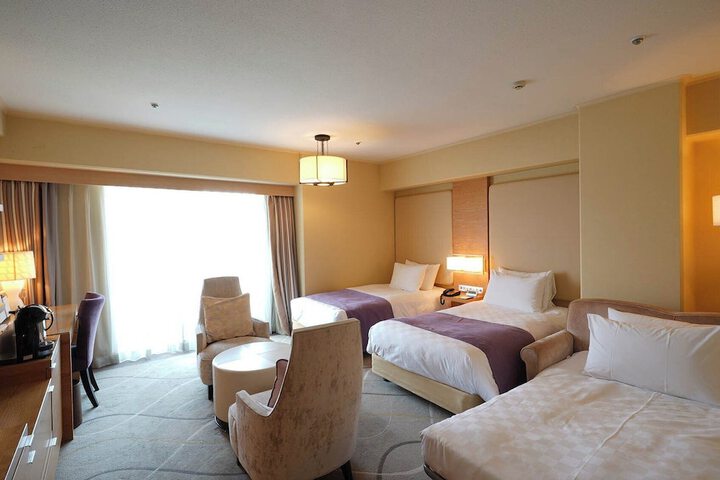 Room 51 of 239