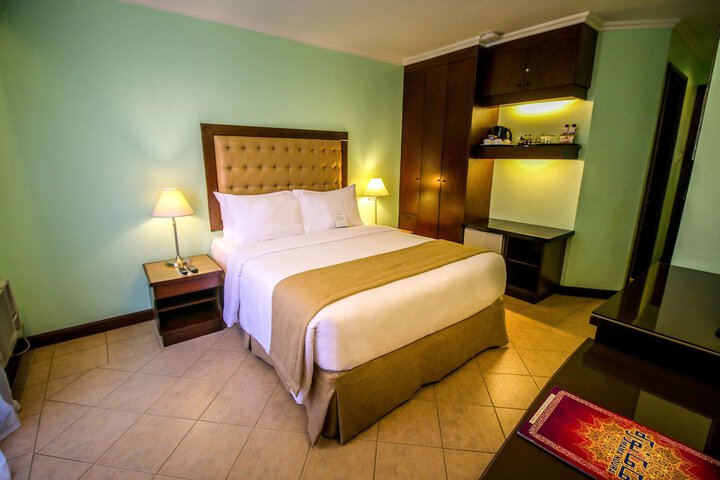 Room 28 of 101