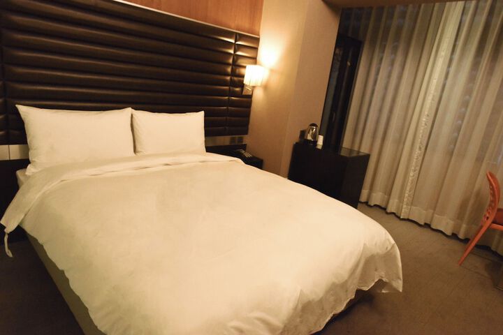 Room 16 of 41