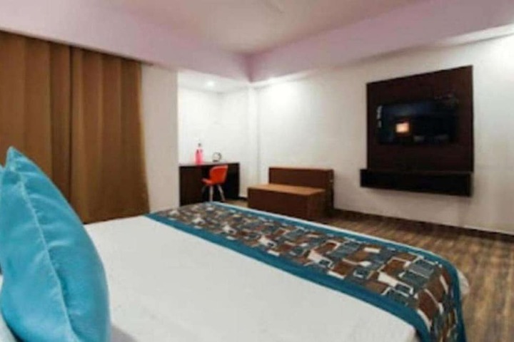 Room 8 of 46