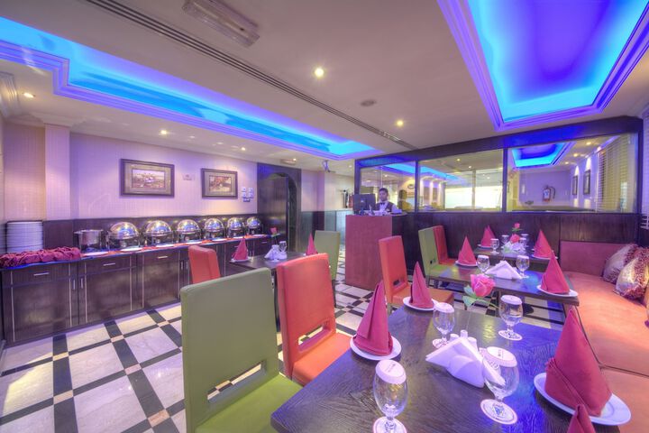 Dining Photos