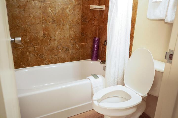 Standard Double with 2 Double Beds (10 of 20)