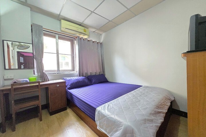 Room 17 of 44