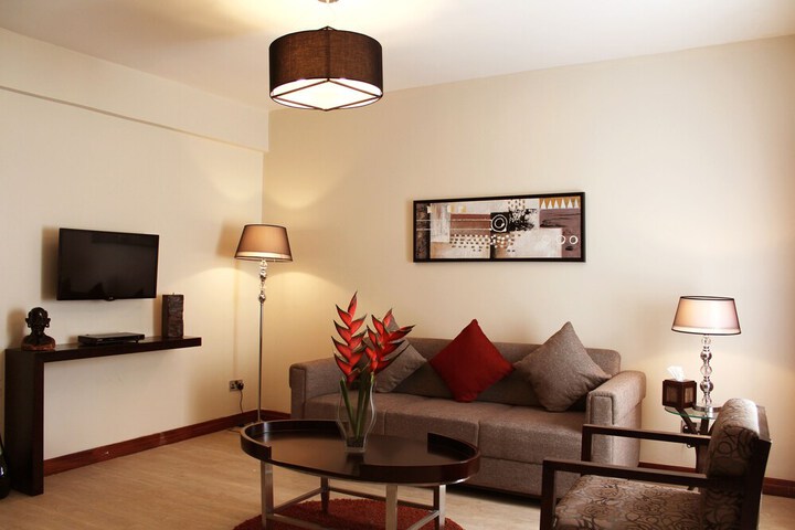 Room 34 of 102