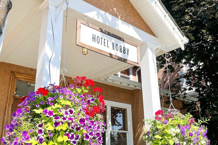 Hotel 66 of 74