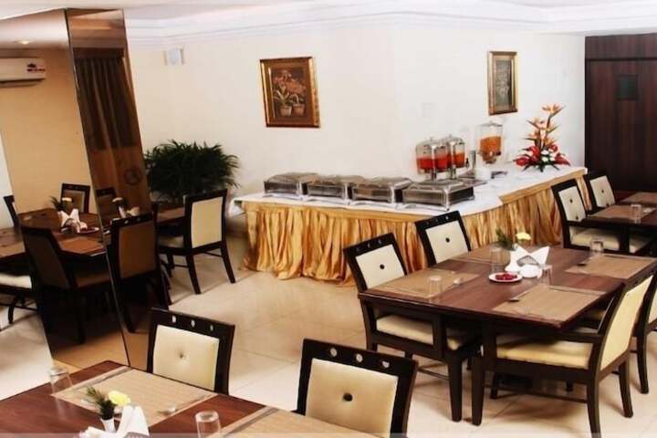 Dining Photos