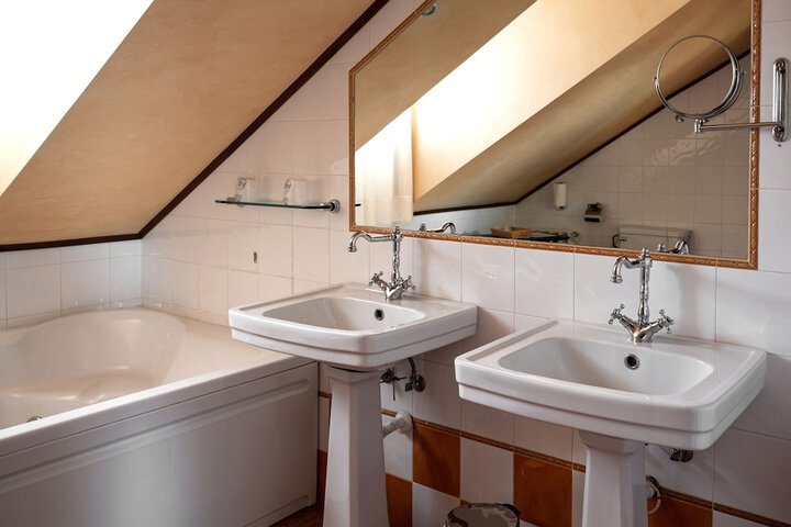 Clean Restrooms