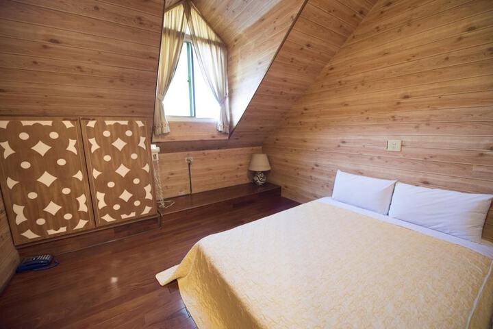 Room 10 of 51