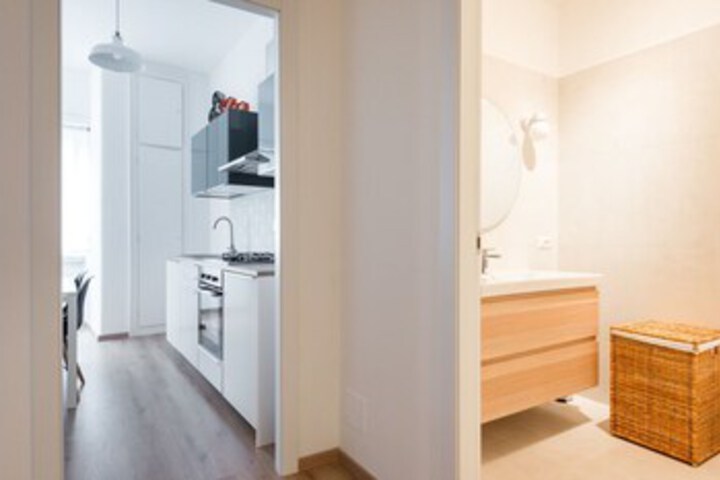 Room 11 of 25