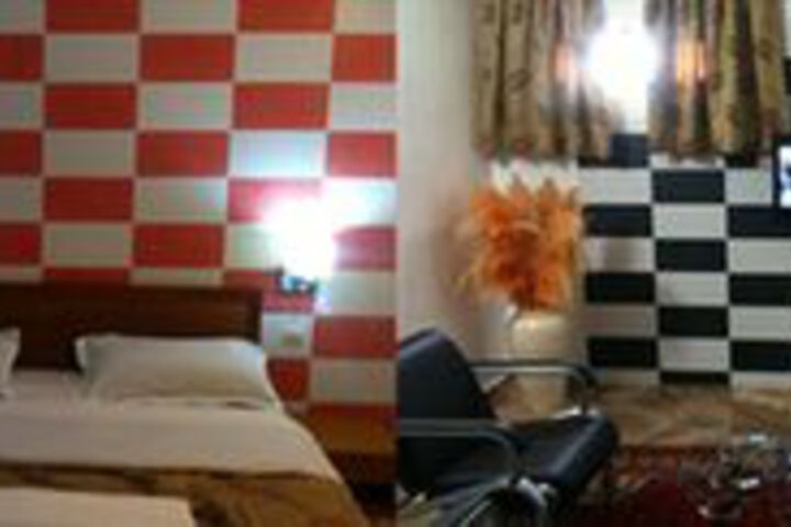 Room 16 of 16