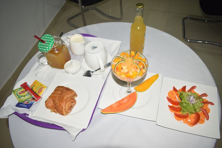 Breakfast/Coffee Service 33 of 46