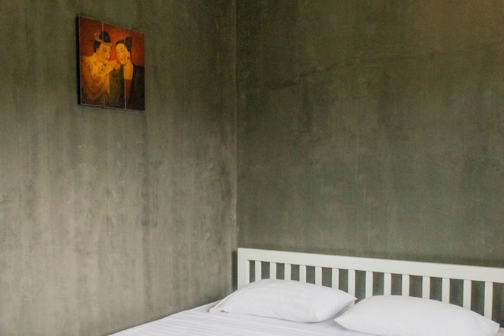Room 4 of 31