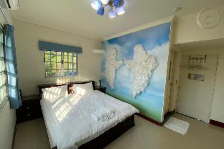 Room 16 of 17