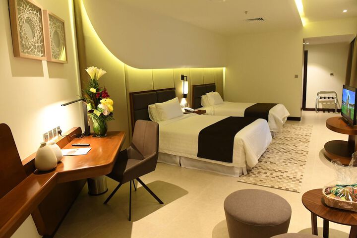 Room 8 of 41