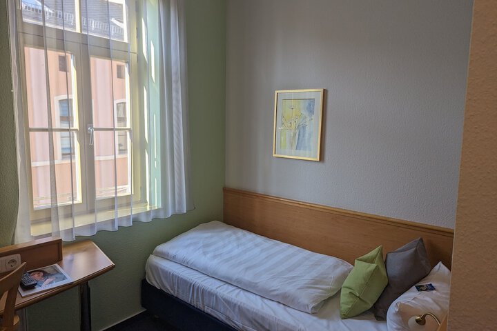 Room 20 of 50