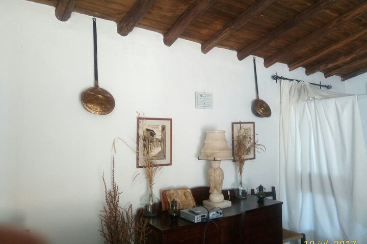 Room 33 of 54