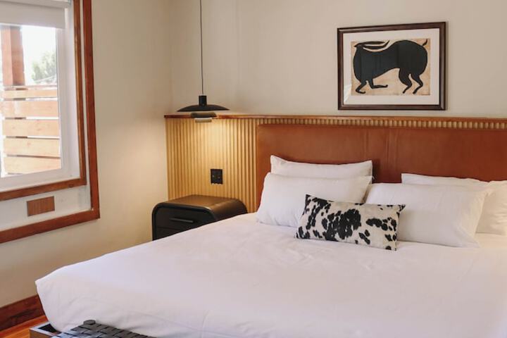 Room 6 of 68