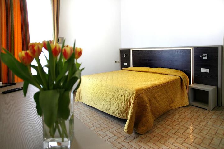 Room 19 of 47