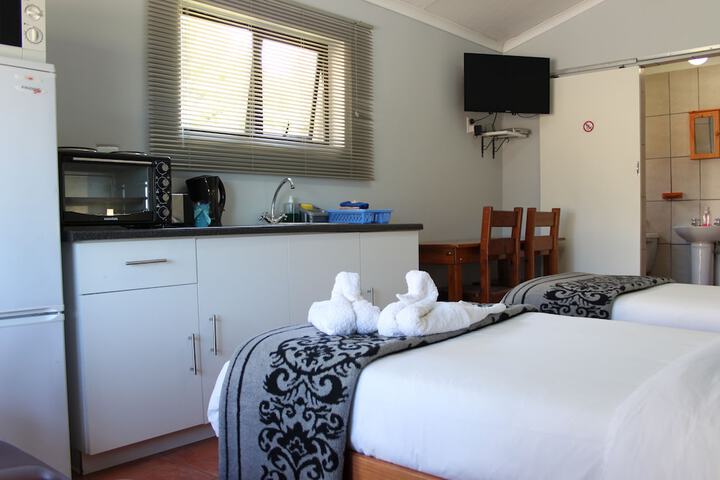 Room 7 of 163