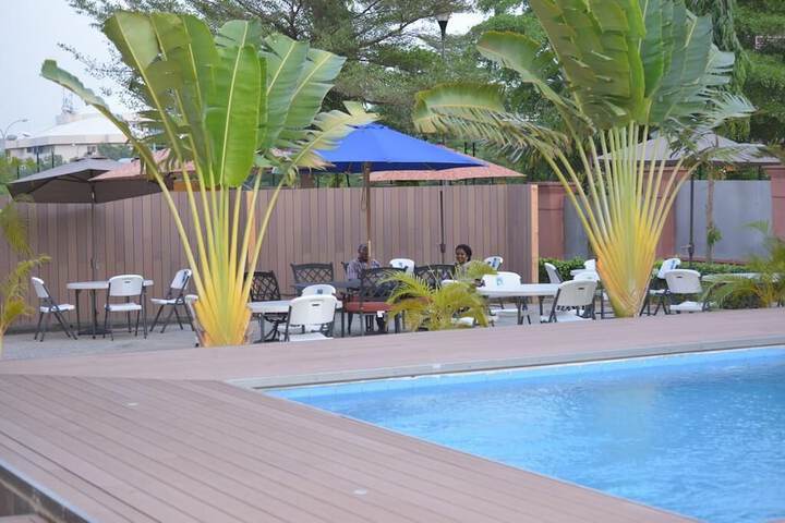 Pool 18 of 30