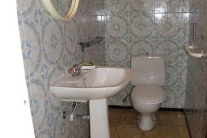 Room 3 of 18